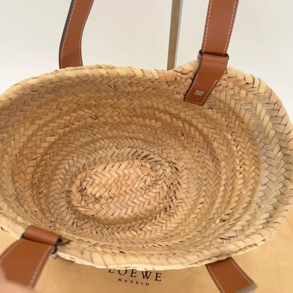 Loewe Brown and Tan Woven Tote w/Dust Bag - Picture 4 of 11